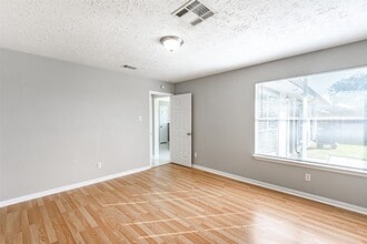 Building Photo - 2519 Ironclad Dr