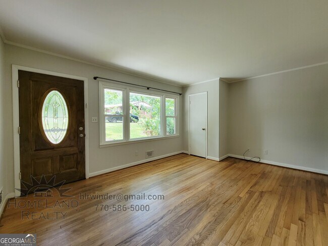 Foto del edificio - 432 Lakeview Dr SW