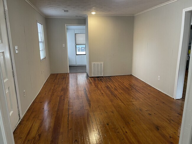 Foto del edificio - 5457 101st St