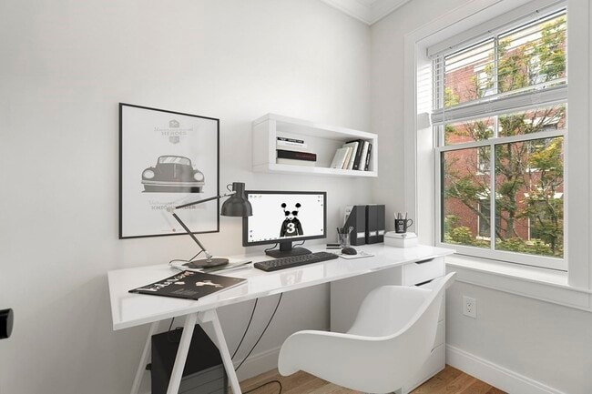 Building Photo - 33 Grove St