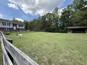 Building Photo - 17493 American Way