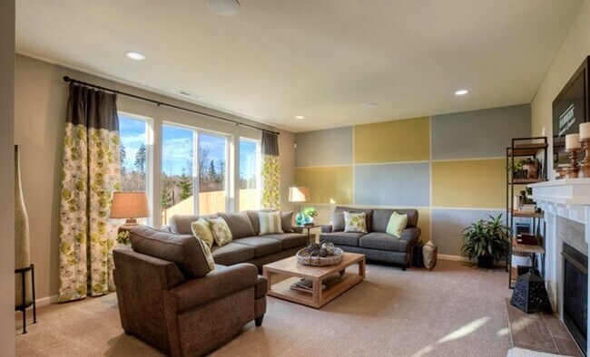 Building Photo - Lovely, Spacious home in Renton Highlands ...