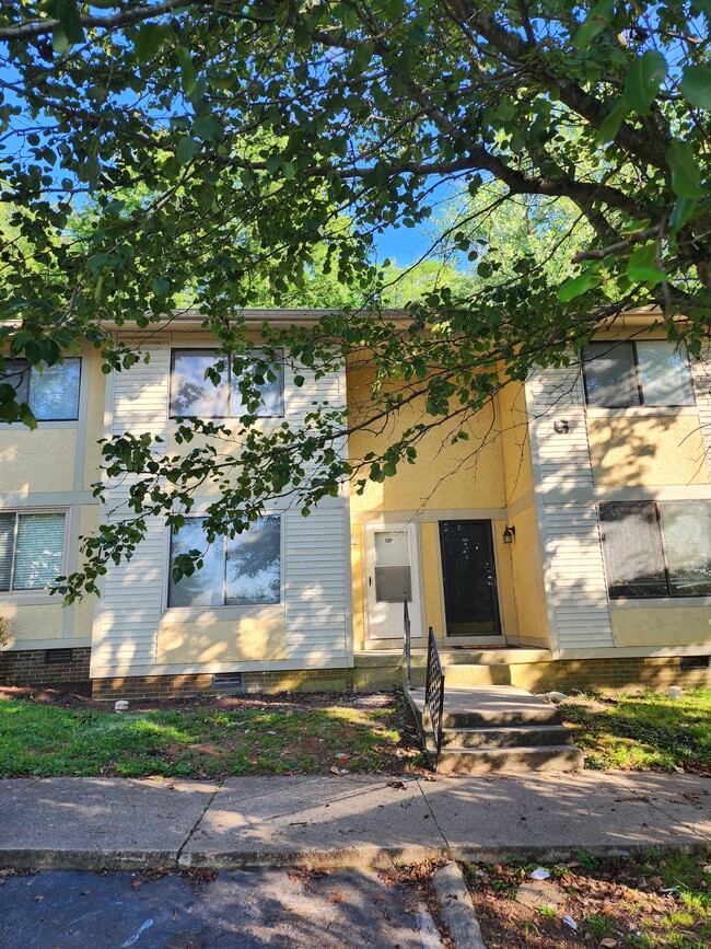 Building Photo - 4958 Edmondson Pike