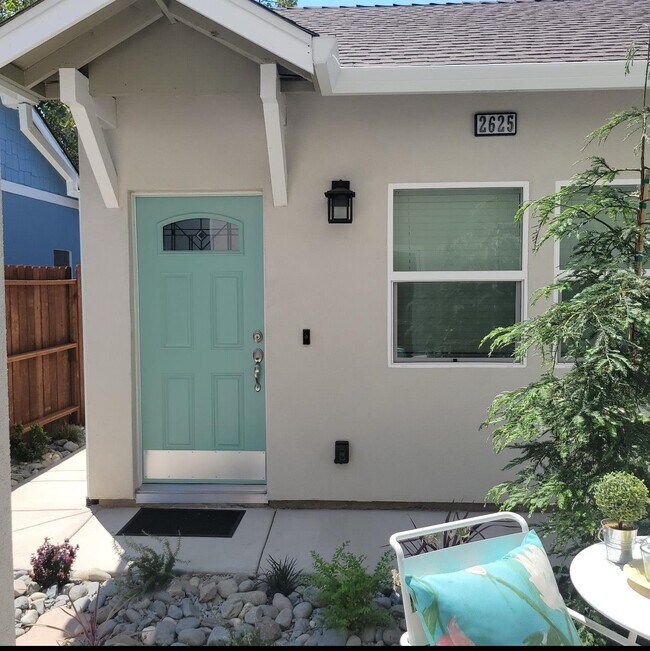 Foto del edificio - 2625 Beaumont St