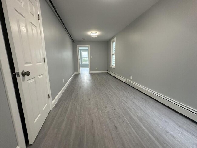 Foto del edificio - 288 Woodworth Ave