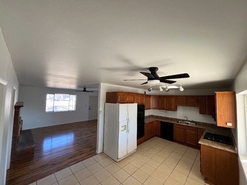 Foto del edificio - 18 S 600th St W