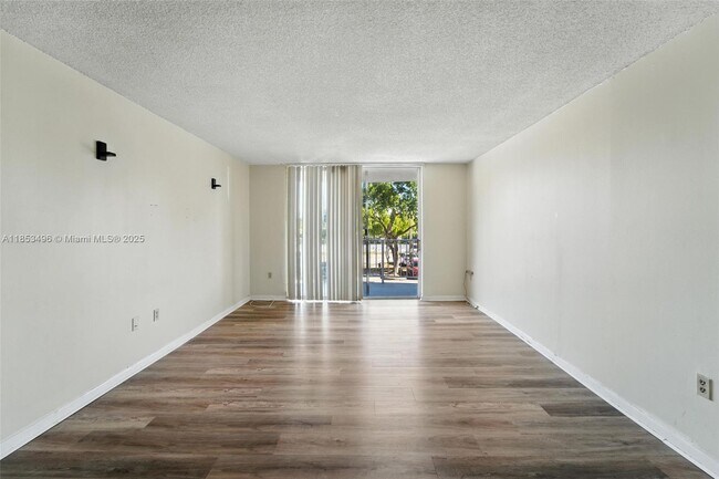 Building Photo - 496 NW 165th St