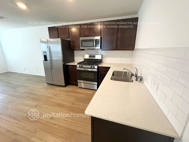 Foto del edificio - 3222 Crestone Dr