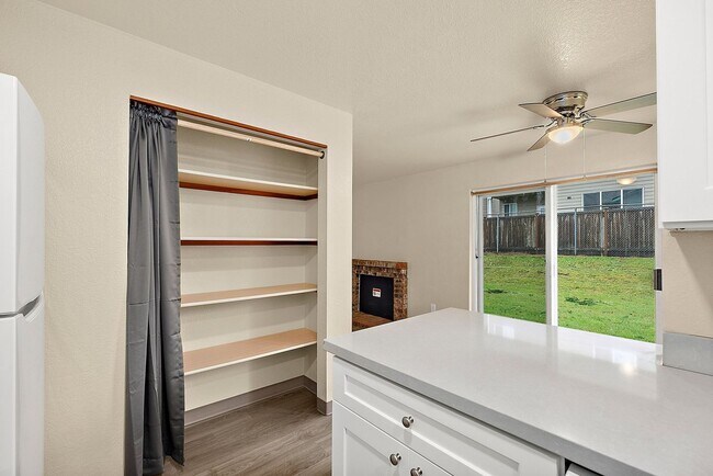 Foto del interior - Firwood Grove Apartment LLC