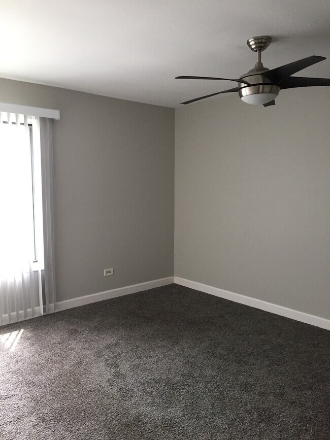 2840-2860 E Main St y E Main St - 400 74th St