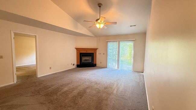 Building Photo - 1135 Spearhead Dr