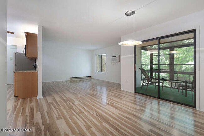 Foto del edificio - 174 Amberly Dr