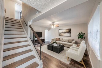 Building Photo - 1782 Farleigh Ct