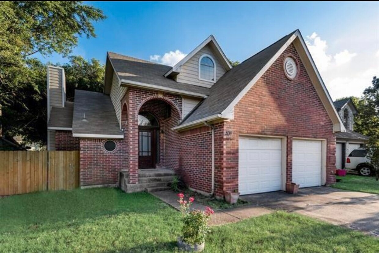 Primary Photo - 919 Ragland Dr