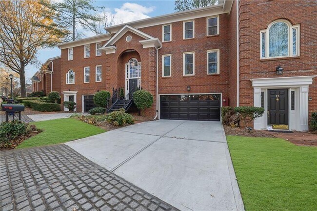 Foto del edificio - 7155 Roswell Rd