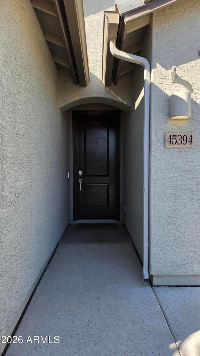 Foto del edificio - 45394 W Norris Rd