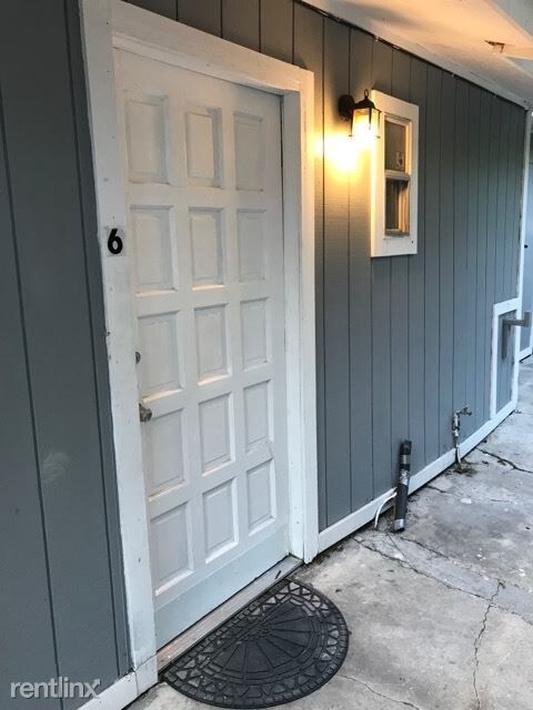 Foto principal - 827 W Rosewood Ave