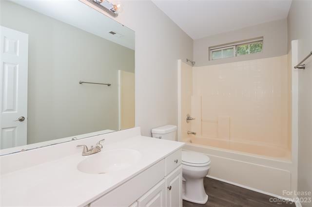 Building Photo - 2928 Canary Ct