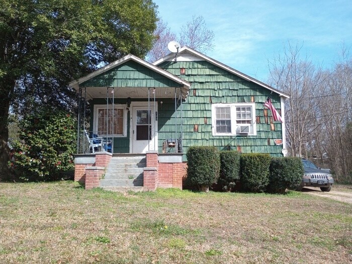 Primary Photo - 102 Watts St