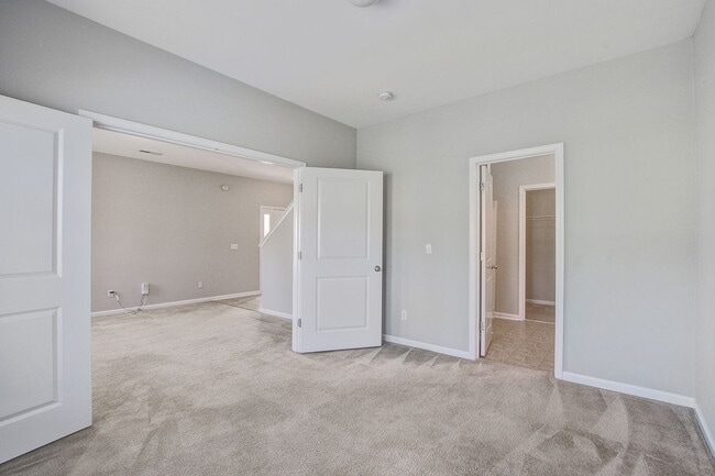 Building Photo - 198 Grand Oaks Dr