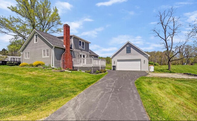 Building Photo - 14012 Orchard Dr