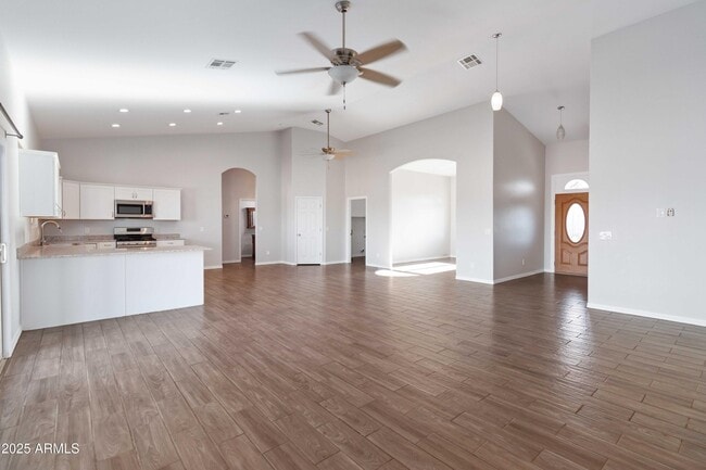 Building Photo - 1511 S 377th Ave