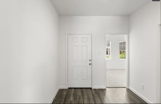Foto del edificio - 1821 Sandlin Dr