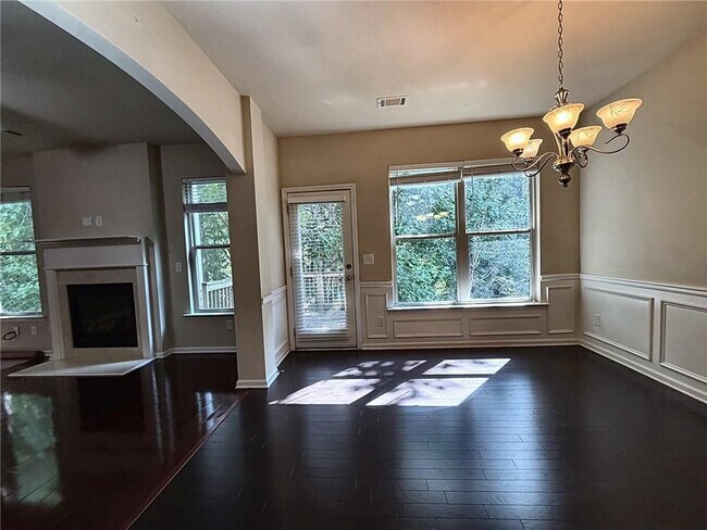 Foto del edificio - 2573 Chimney Hill Pl