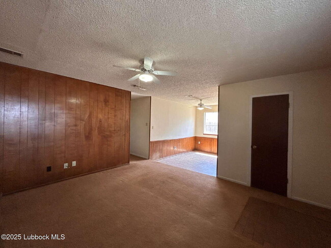 Foto del edificio - 804 N Elkhart Ave