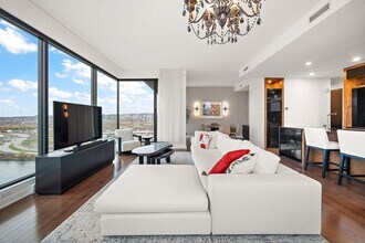 Building Photo - 101 Rue de la Rotonde