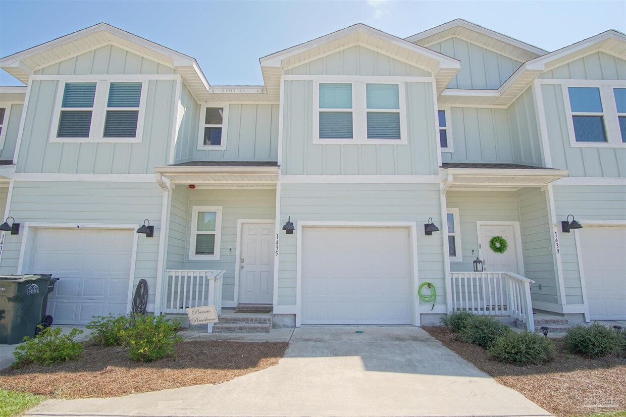 1435 Iroquois Ct, Pensacola, FL 32534 House Rental in Pensacola, FL