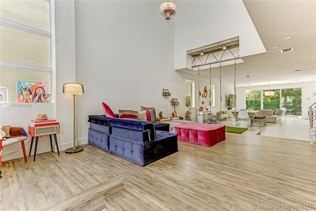 Foto del edificio - 9800 NW 74th Terrace