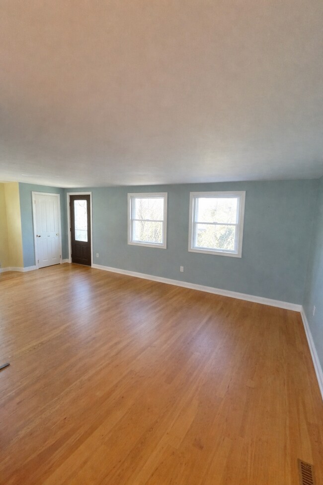 Foto del edificio - 9 Mulberry Ln