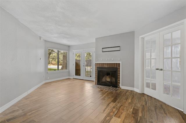 Building Photo - 2312 Balsam Dr