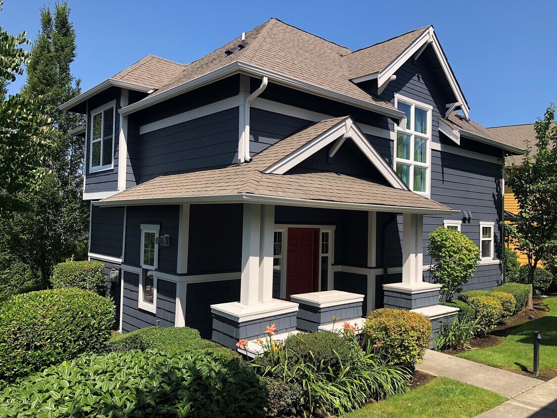Primary Photo - 2700 NE Julep St