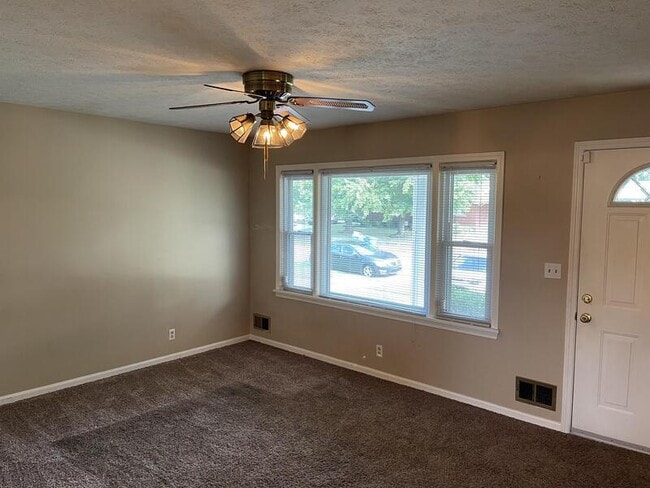 Building Photo - 2508 Mcgee Dr