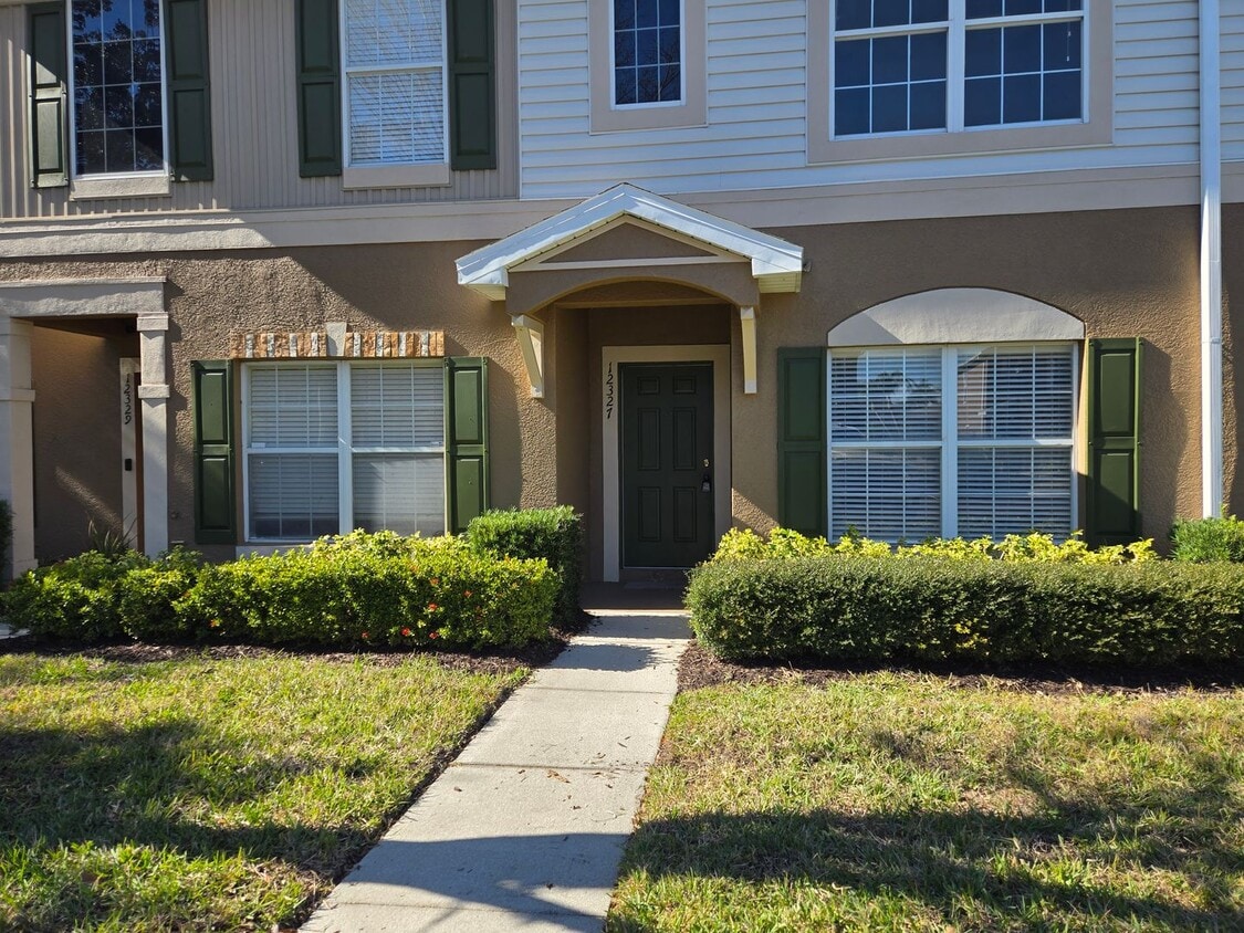 2 bedroom 2.5 bath townhome - 2 bedroom 2.5 bath townhome