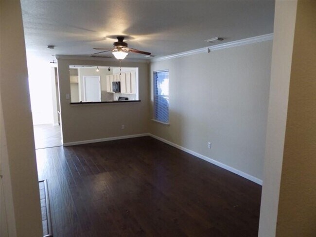 Building Photo - 11411 Seven Sisters Dr