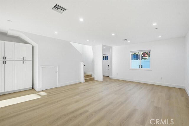 Foto del edificio - 14016 Hubbard St