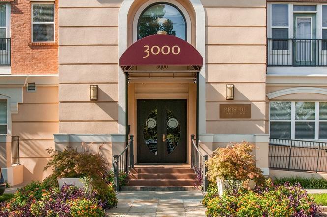 Front Entrance - 3000 Vanderbilt Pl