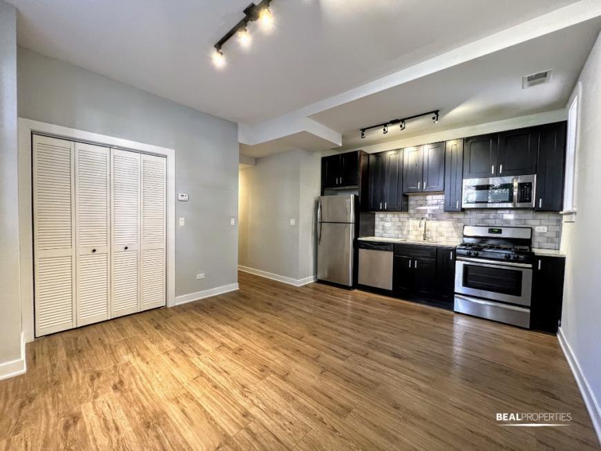 Primary Photo - 2 bedroom in CHICAGO IL 60625