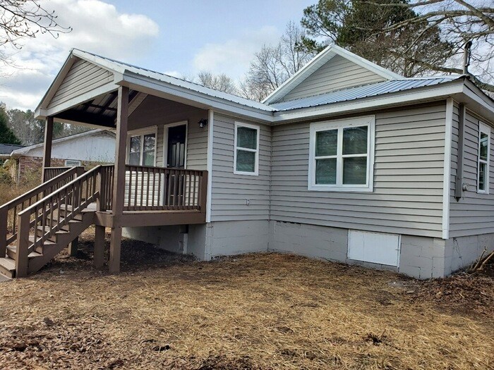 Primary Photo - 155 Horton St