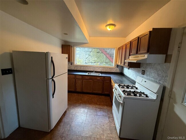 Foto del edificio - 42 Ulster Ave