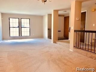 Building Photo - 25272 Maplebrooke Dr
