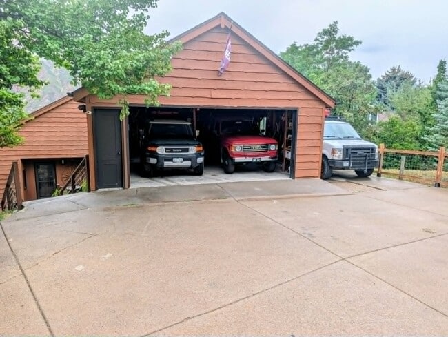 Building Photo - 160 Rockledge Dr