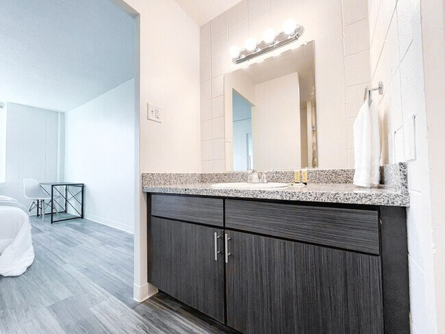 Foto del edificio - 2515 Burnet Ave