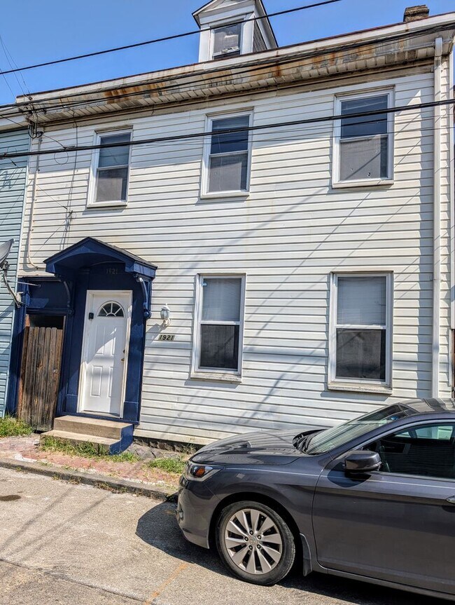 Foto del edificio - 4 Bedroom House in Southside Flats! SHORT TERM LEASE ONLY!