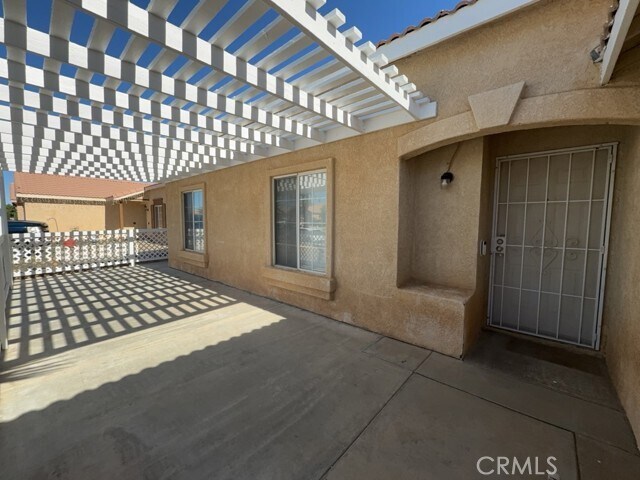Foto del edificio - 11028 Pemberton Way