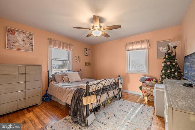 Foto del edificio - 211 Marlyn Ave