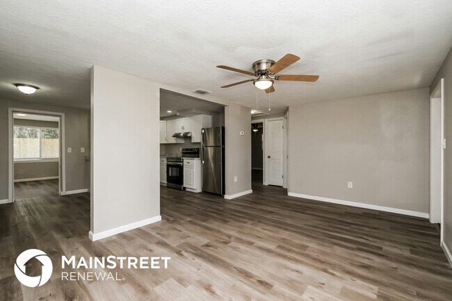 Foto del edificio - 7323 Cypress Dr